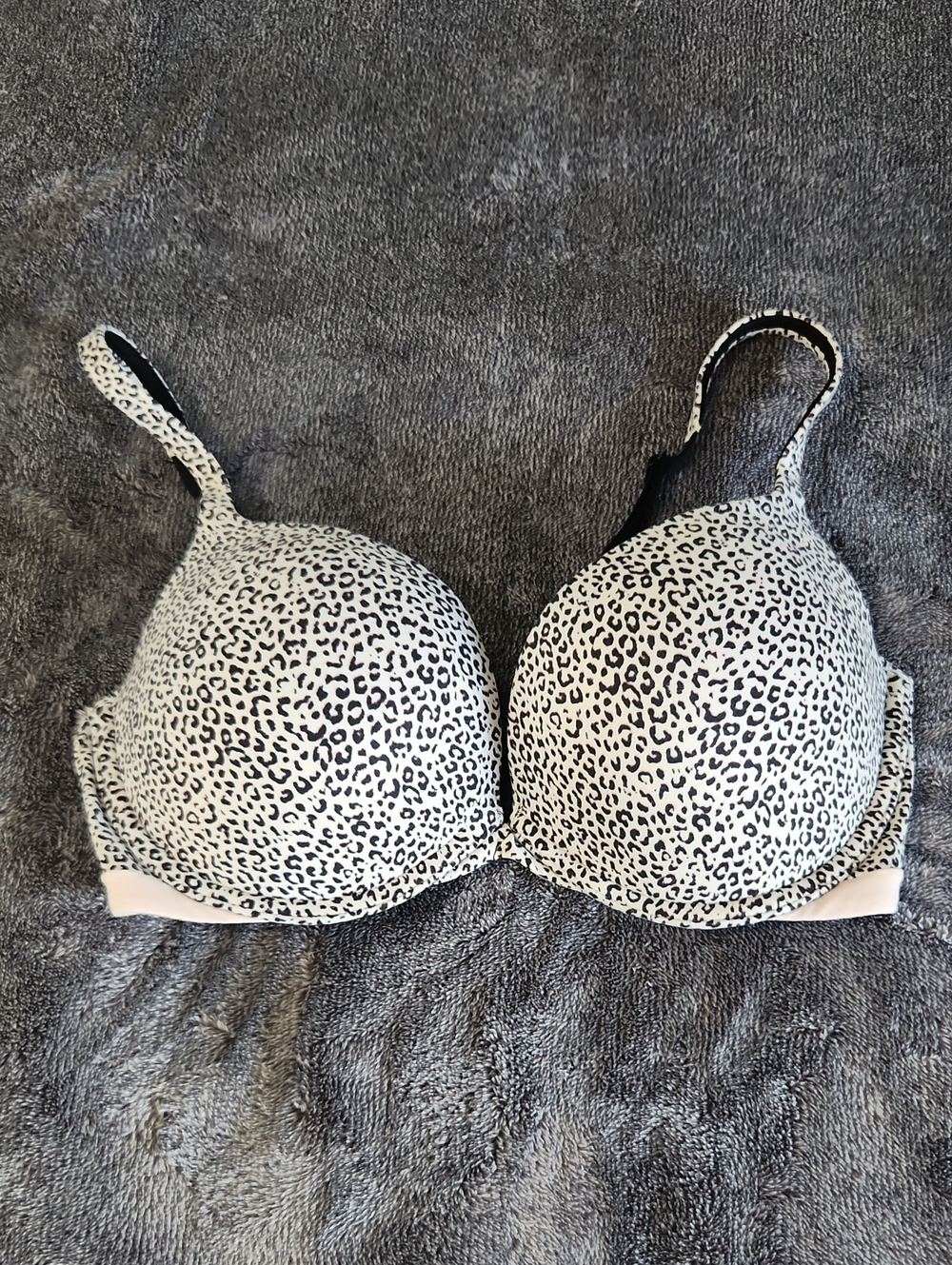 Victoria's Secret Leopard Print Push-Up Bra - White Pink Black
